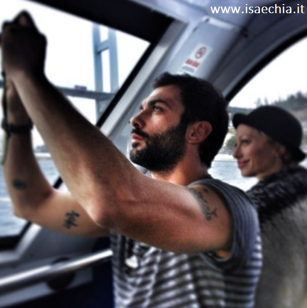 Francesco Arca e Irene Capuano fotografati da Ferzan Ozpetek: lo scatto su Instagram