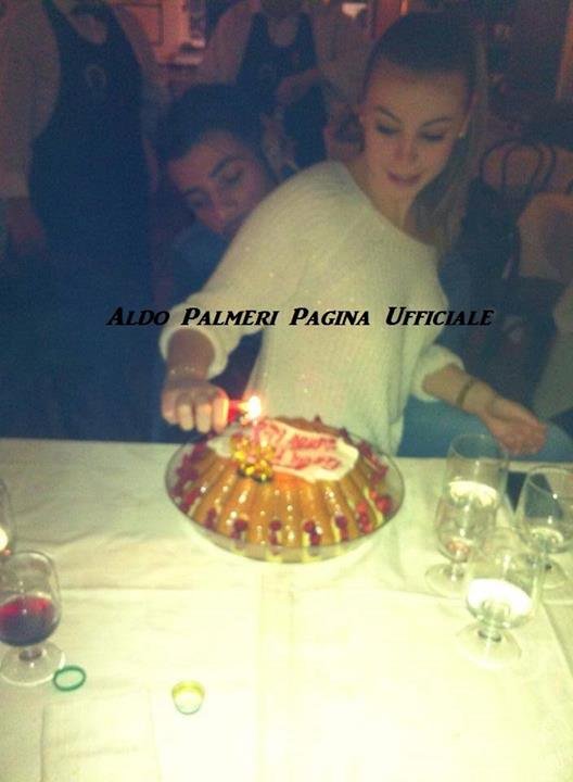 Alessia Cammarota festeggia il compleanno con i parenti e con Aldo Palmeri: foto