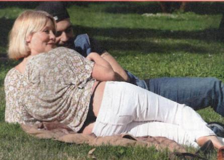 Flavia Vento tra carrozzine e seggiolini: dietro le forme morbide c’è un dolce segreto? article-post