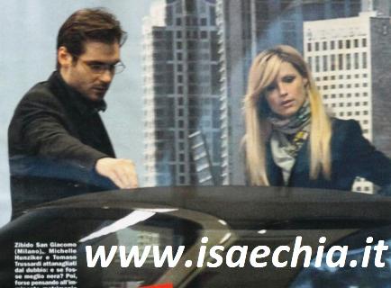 Michelle Hunziker si fa la Ferrari article-post