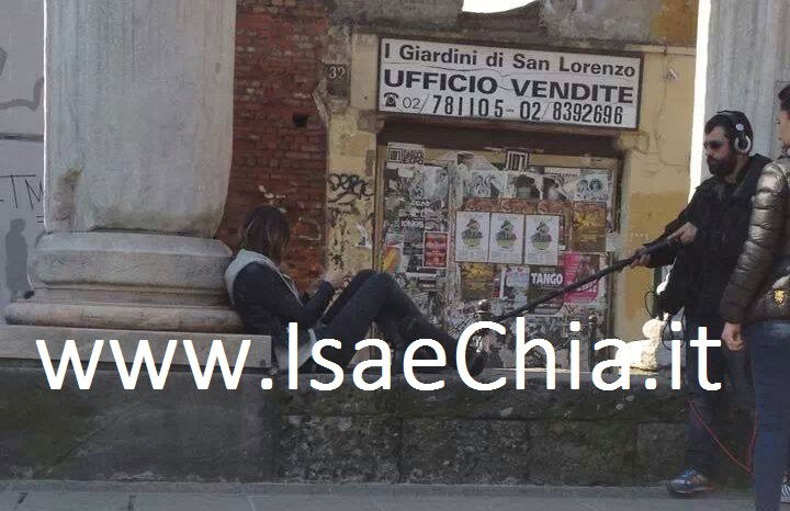 Flavia Fiadone avvistata a Milano con le telecamere di ‘Uomini e Donne’: nuove foto preview