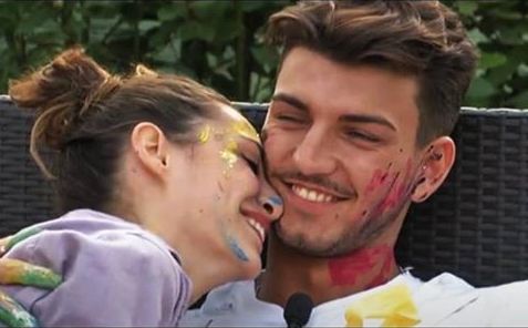 Beatrice Valli: la corteggiatrice di ‘Uomini e Donne’ fa capire chi preferisce tra Marco Fantini e Luca Viganò article-post