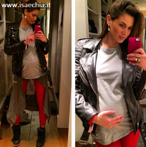 Melissa Satta e Kevin Prince Boateng, manca poco al parto: tutte le foto inedite della coppia preview