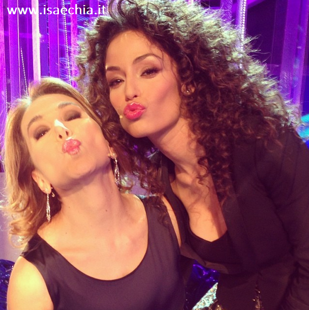 Raffaella Fico ospite a Domenica Live: “La storia del primo bacio con Gianluca Tozzi” article-post