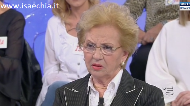 ‘Uomini e Donne’: l’opinione di Chia sulla puntata di oggi del Trono over preview