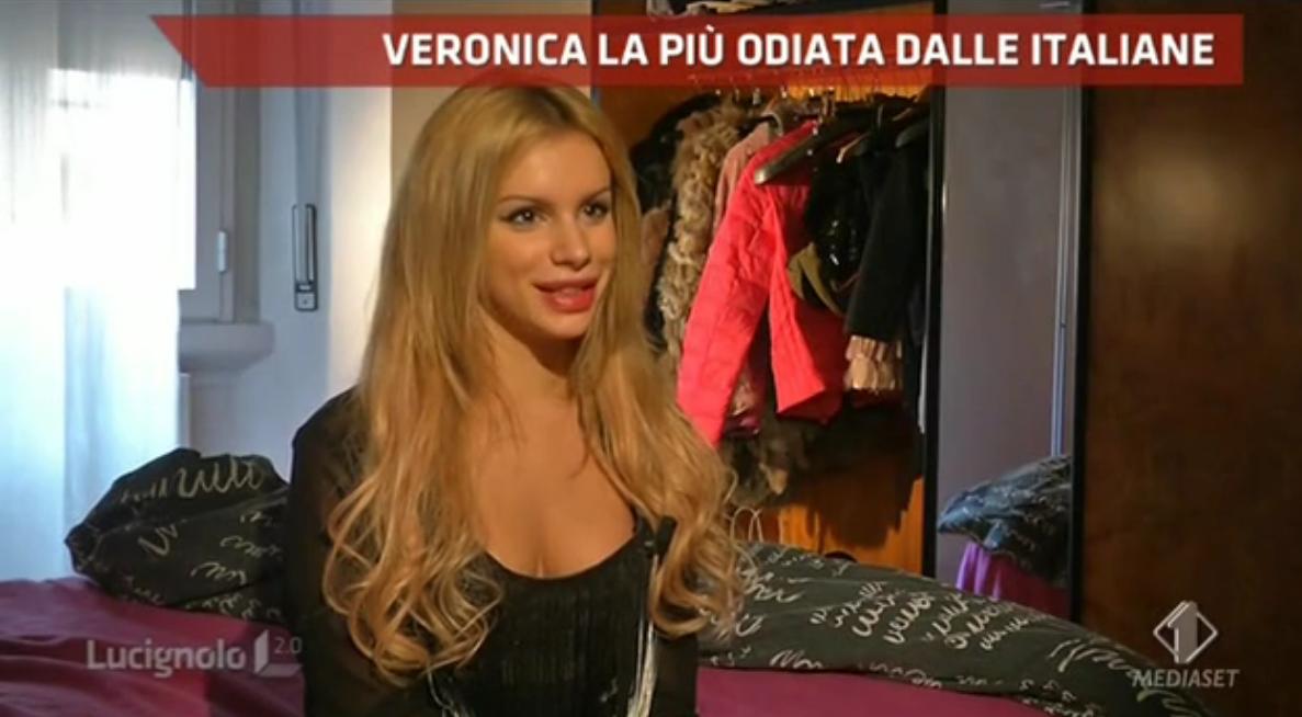 Veronica Graf a ‘Lucignolo 2.0’: “Mi sono impegnata per non essere seduttiva!”. E in videochat: “Roberto Ruberti mi ha quasi baciata!” article-post