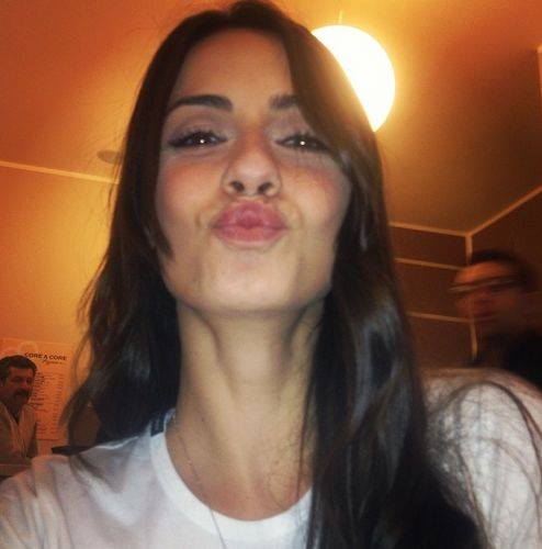 Anna Munafò, è giallo: chi ha cancellato la fanpage dell’ex tronista su Facebook? preview