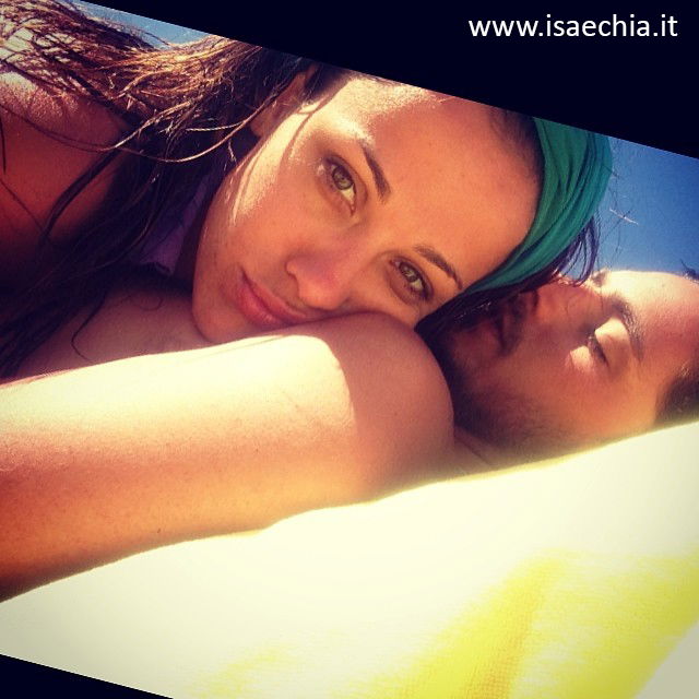 Teresanna Pugliese: nuova foto dall’Egitto con il fidanzato misterioso preview