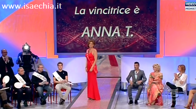 ‘Uomini e Donne’: l’opinione di Chia sulla puntata di oggi del Trono over preview