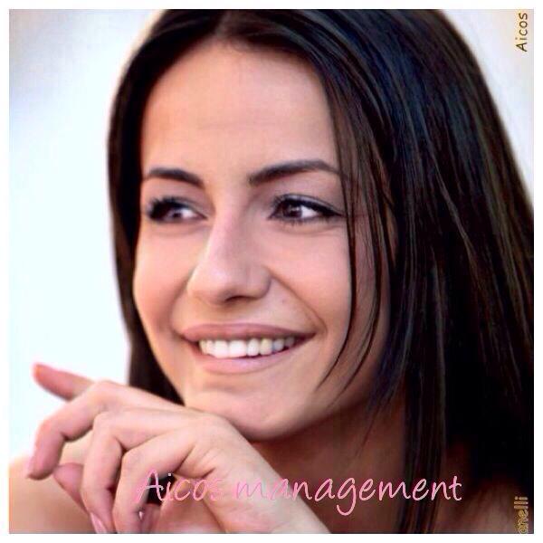 ‘Uomini e Donne’, Anna Munafò innamoratissima: “A chi dice che le seconde possibilità non esistono, io dico: ‘guardaci!'” preview