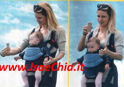 Tomaso Trussardi non c’è, così Michelle e Sole gli fanno ciao con i selfie…mentre Eros Ramazzotti fissa la data! preview