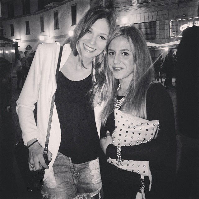 Flavia Fiadone, una fan la incontra: “Ma di bei ragazzi tu a Milano ne vedi?” article-post