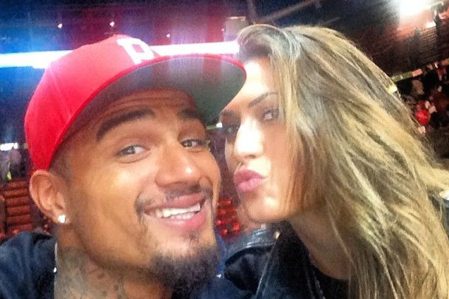 Melissa Satta in formissima dopo il parto: le ultime foto preview