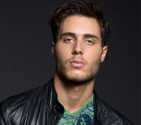 Manfredi Ferlicchia su Instagram: “Per la prima volta in vita mia ho scoperto cosa significa soffrire per amore. So che Giorgia Lucini è felice e le auguro tutto il meglio…” article-post