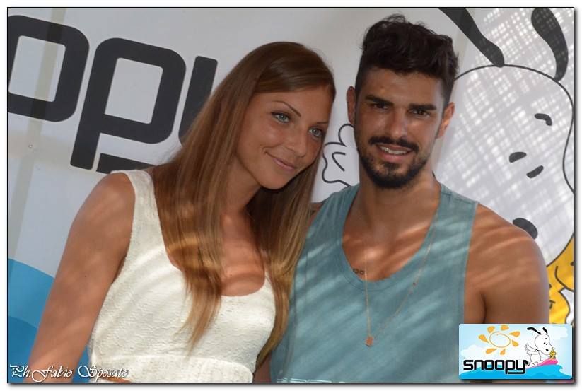 Cristian Gallella replica alle critiche dei fan: “Non puntate il dito contro me e Tara Gabrieletto, perché tante coppie non hanno niente di più di noi… anzi, per il momento qualcosa in meno!” article-post