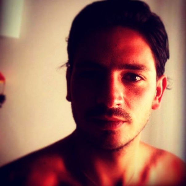 Teresanna Pugliese non nasconde più l’identità del suo Giovanni: da Instagram ecco nuove foto e video preview