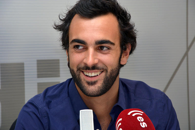 Fattore M: spazio dedicato a Marco Mengoni. Il duetto Mengoni-Amoroso su Mediaset. L’intervista per la spagnola esRadio article-post