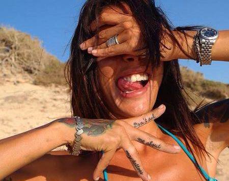 Veronica Ciardi sexy e bellissima nel nuovo servizio fotografico scattato a Formentera (foto) article-post