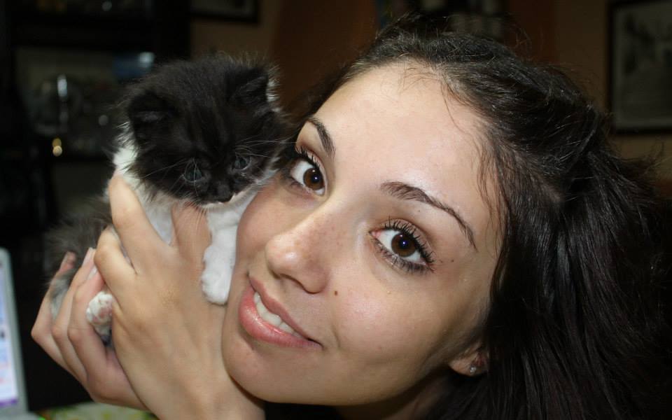 Sharon Bergonzi, neo corteggiatrice di Andrea Cerioli: le foto article-post