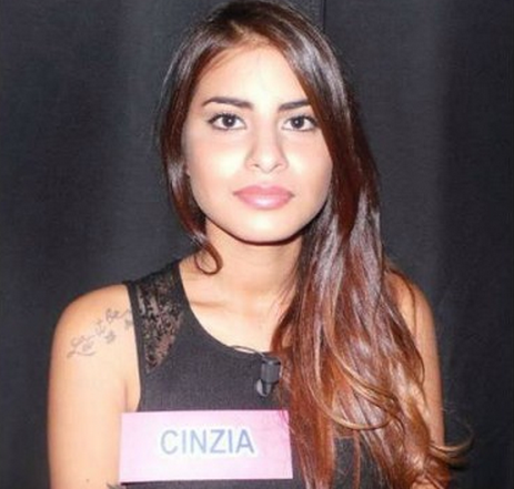 Cinzia Fuentes, ecco tutte le foto della corteggiatrice che ha intrigato Jonás Berami preview