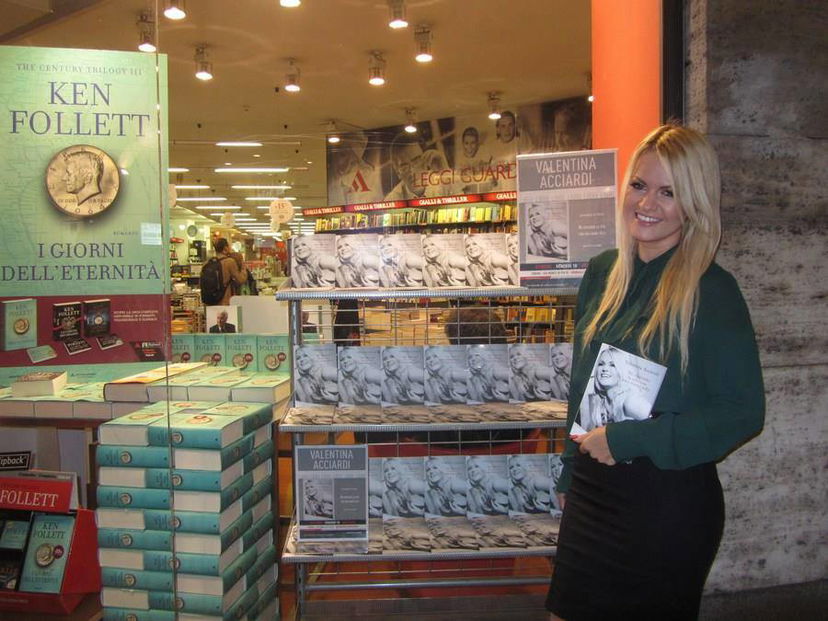 Valentina Acciardi presenta il suo libro a Torino e intanto su Facebook scrive: “La donna che sono oggi mi piace di più!” preview