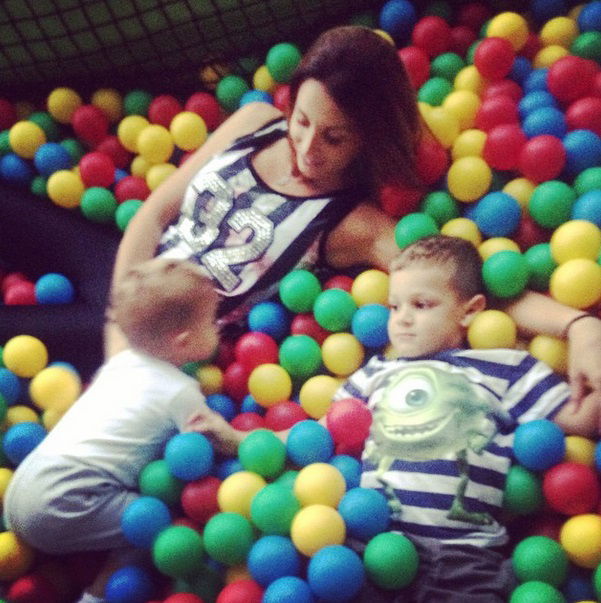 Alessandra Pierelli: tutte le più recenti foto dell’ex corteggiatrice più amata di ‘Uomini e Donne’ preview