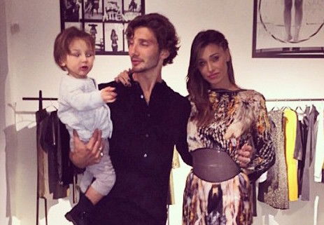 Stefano De Martino diventa imprenditore: l’ex ballerino di ‘Amici’ apre un negozio di abbigliamento a Milano preview