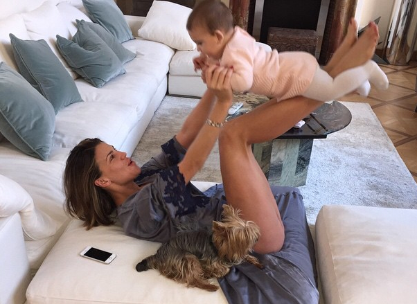 Lutto per Claudia Galanti e Arnaud Mimran, è mancata la figlia Indila Carolina di soli 9 mesi preview