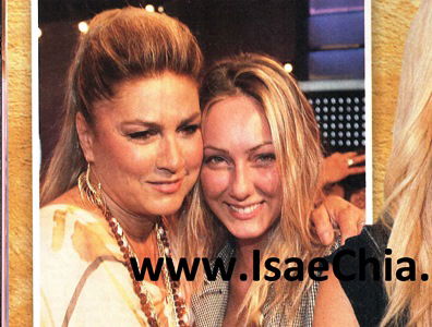 Cristel Carrisi: “Sì, sarà un Natale diverso, grazie a mamma, a papà e al mio amore!” article-post