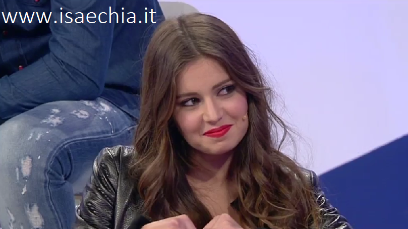 ‘Uomini e Donne’, Rama Lila Giustini festeggia il Natale con i genitori per la prima volta dopo anni article-post