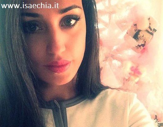 Cecilia Rodriguez in partenza per l’Isola dei Famosi? Intanto il fidanzato Francesco Monte la difende sui social.. preview