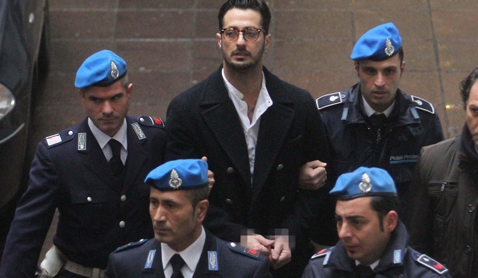 Fabrizio Corona resta in carcere: nessuno sconto di pena per l’ex agente dei paparazzi