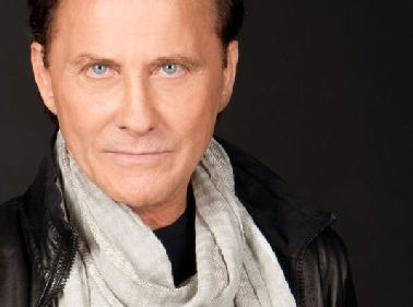 ‘The Voice Of Italy’, caduta e ricovero in ospedale per Roby Facchinetti durante le prove preview