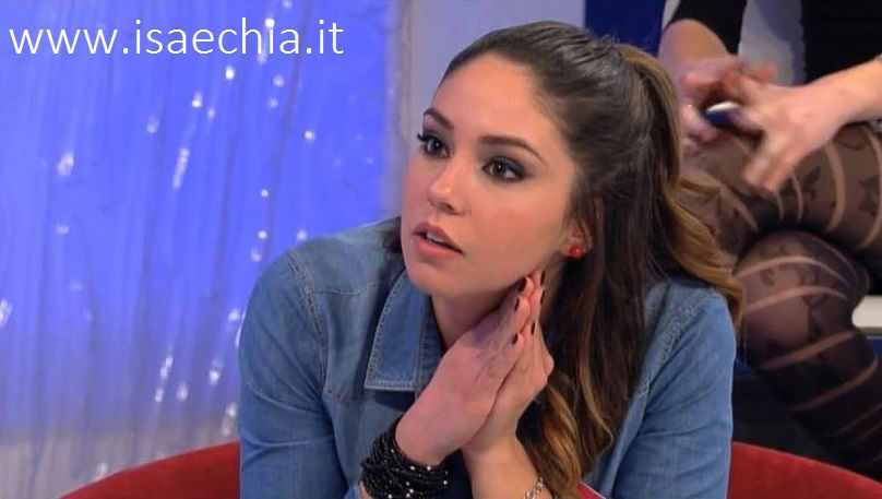 Sharon Bergonzi chiude la sua fanpage ufficiale su Facebook preview