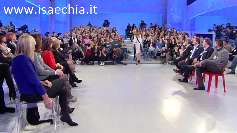 ‘Uomini e Donne’: l’opinione di Chia sulla puntata di oggi del Trono over preview