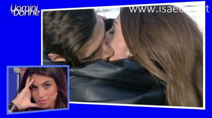 ‘Uomini e Donne’: l’opinione di Isa sulla puntata di oggi del Trono classico preview