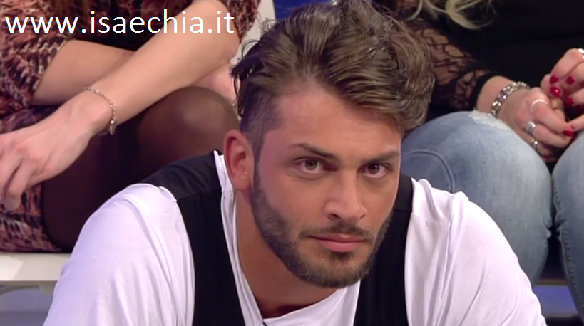 ‘Uomini e Donne’, Mariano Catanzaro su Instagram: “Perché tutto di me ama tutto di te…” article-post