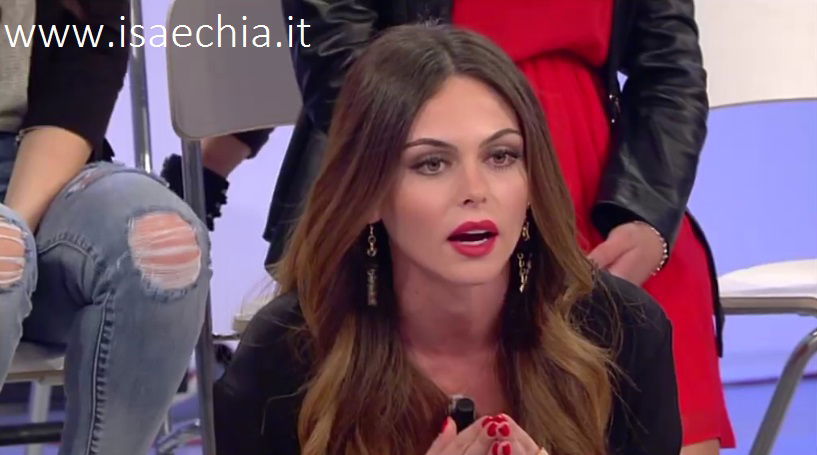 ‘Uomini e Donne’, Silvia Raffaele avvistata all’aeroporto di Trieste: sorpresa per Fabio Colloricchio in arrivo? article-post