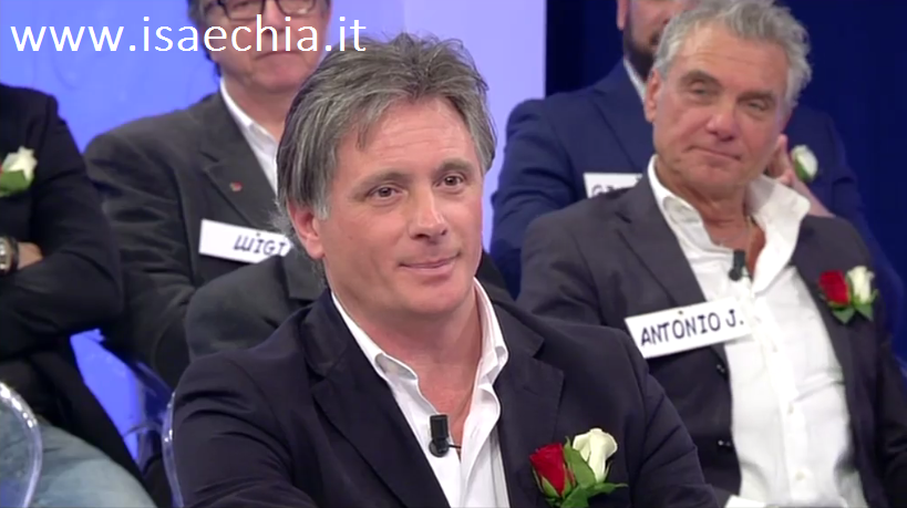 ‘Uomini e Donne’: Giorgio Manetti in televisione frequenta Gemma Galgani, ma sui social scriveva… preview