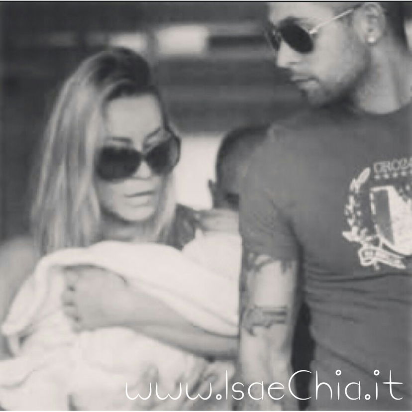 Karina Cascella alla figlia Ginevra su Instagram: “Oggi compi 5 anni e da quando sei arrivata tu sono andate via tutte le mie paure!” preview