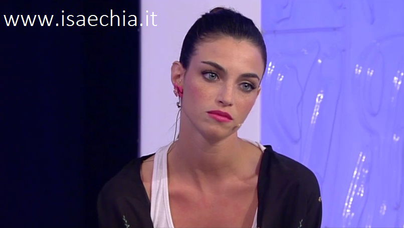 ‘Uomini e Donne’, bullismo nel passato di Nicole Mazzocato? Le ex compagne di scuola smentiscono, e la corteggiatrice si difende su Instagram: ‘Vergogna!’ preview