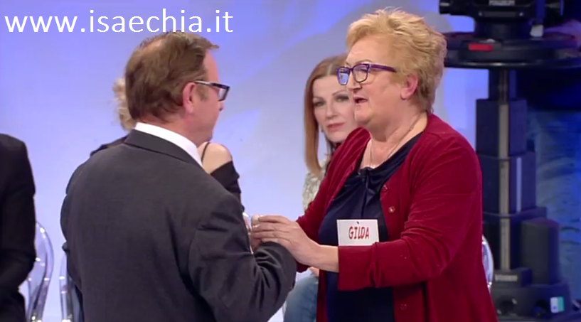 ‘Uomini e Donne’: l’opinione di Chia sulla puntata di oggi del Trono over preview