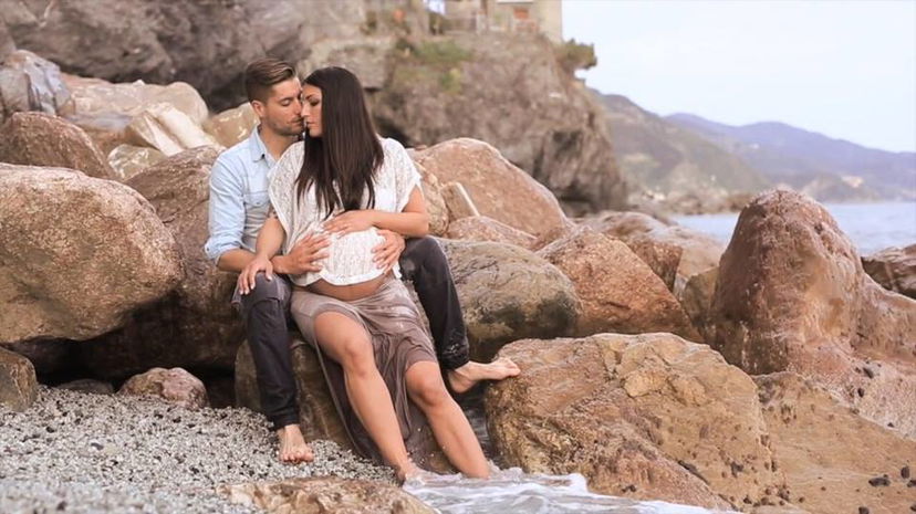 ‘Uomini e Donne’, Marco Gaggini diventerà presto papà: il video insieme alla sua compagna col pancione preview