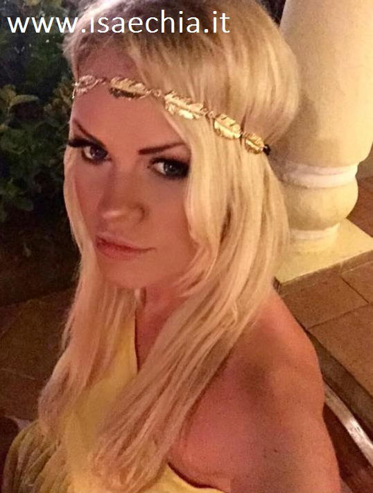 ‘Grande Fratello’, Valentina Acciardi su Facebook: ‘Solo ora ho la forza di annunciarvi che la mia storia d’amore con Daniele è finita!’ preview