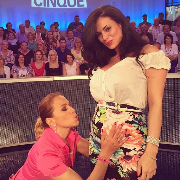 Cristina Del Basso ospite a ‘Pomeriggio 5’: “Aspetto un bambino!” preview