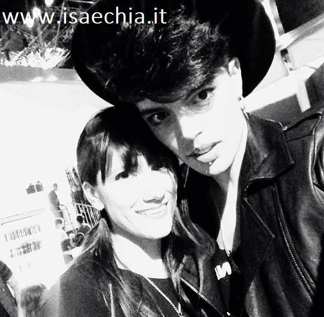 Stash Fiordispino, su Instagram la dedica alla sua coach Elisa Toffoli: ‘Che sogno esibirmi insieme alla mia cantante preferita!’ preview