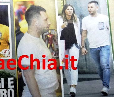 Paolo Calabresi Marconi tocca ferro mentre bacia Alessia Marcuzzi, Ilaria D’Amico smentisce. Per ora il pancino ce l’ha solo…Antonio Cassano! preview