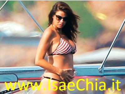 Ilaria D’Amico ora mostra la sua… felicità: la gravidanza è sempre più evidente! preview