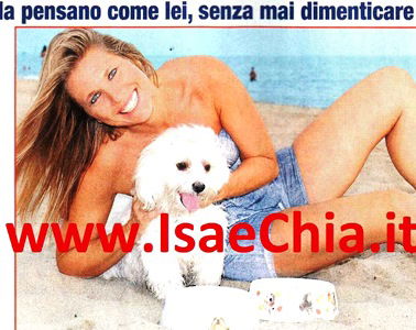 Laura Freddi: “Con il mio cane Charlie, sono la regina della spiaggia. Lo porto sempre con me, anche…a teatro!” article-post