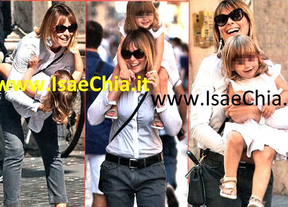 Serena Autieri: “Mi rivedrete presto con il pancione, voglio dare un fratellino a mia figlia!” preview